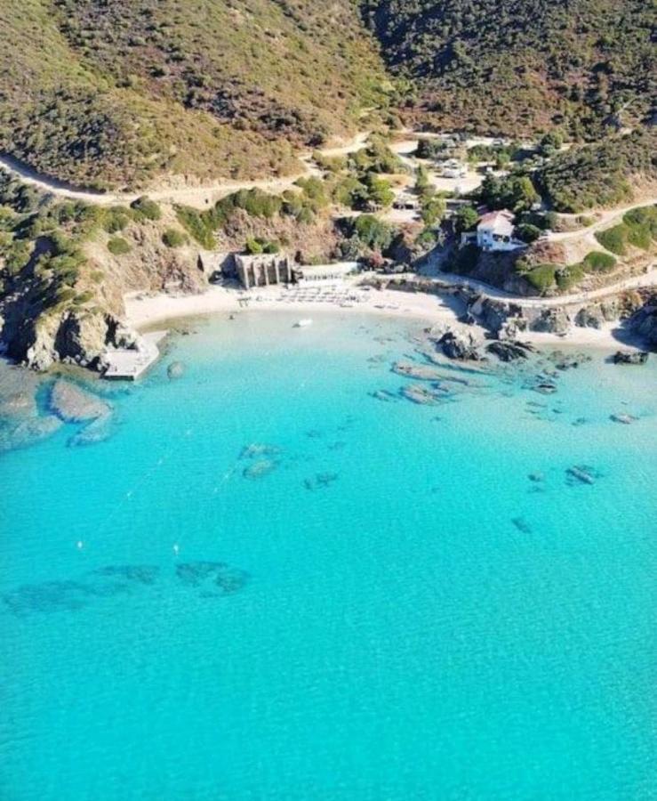 Вілла L'Estasi Tanca Piras A Bordo Piscina Con Vista Mare Nebida Екстер'єр фото